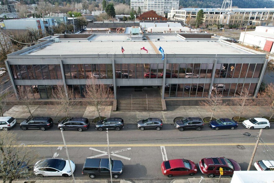2141 NW 25th Ave, Portland, OR for sale - Building Photo - Image 1 of 1