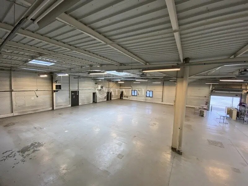 Industrial in Trappes for sale Interior Photo- Image 1 of 7