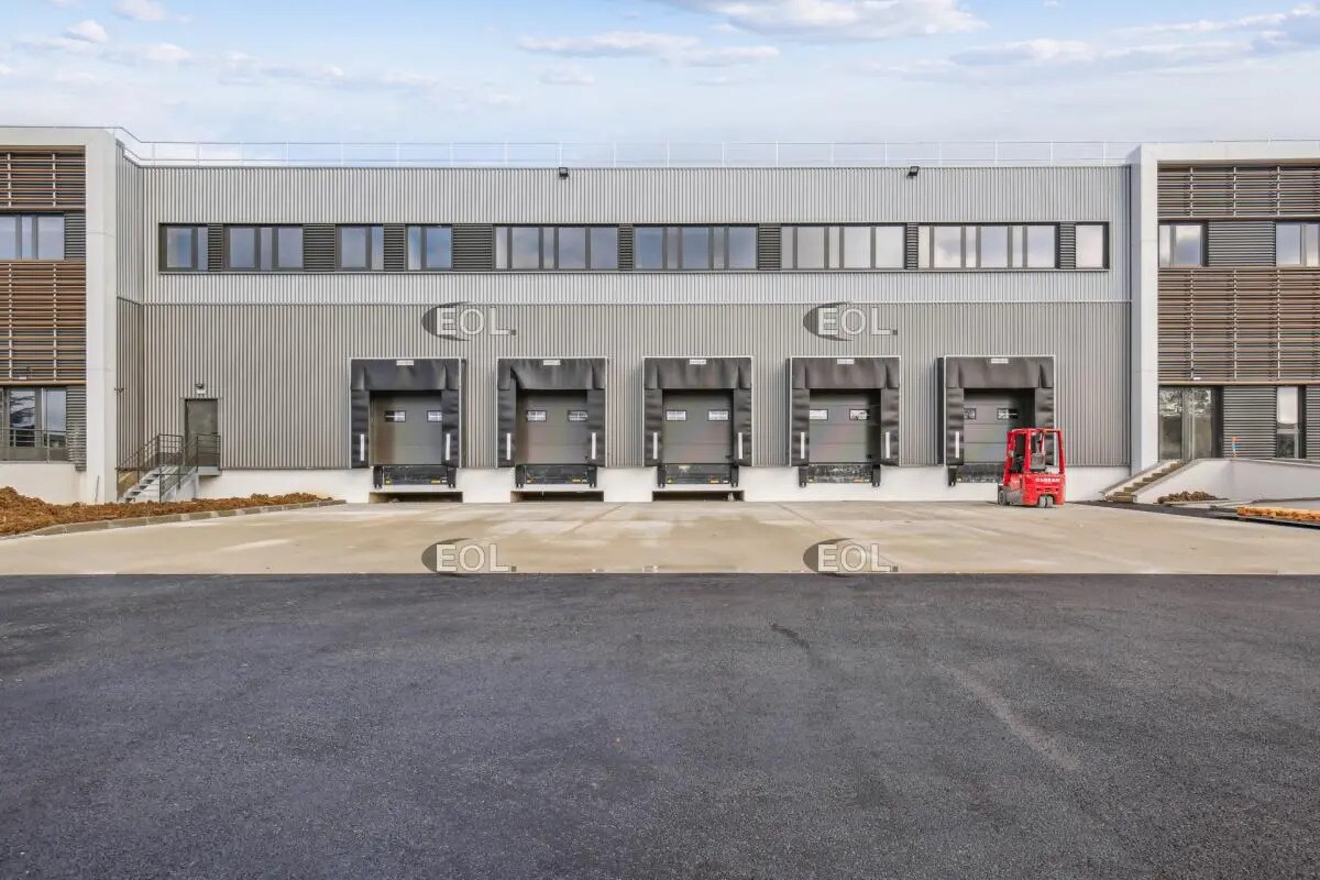 Industrial in Garges-lès-Gonesse for lease Building Photo- Image 1 of 9
