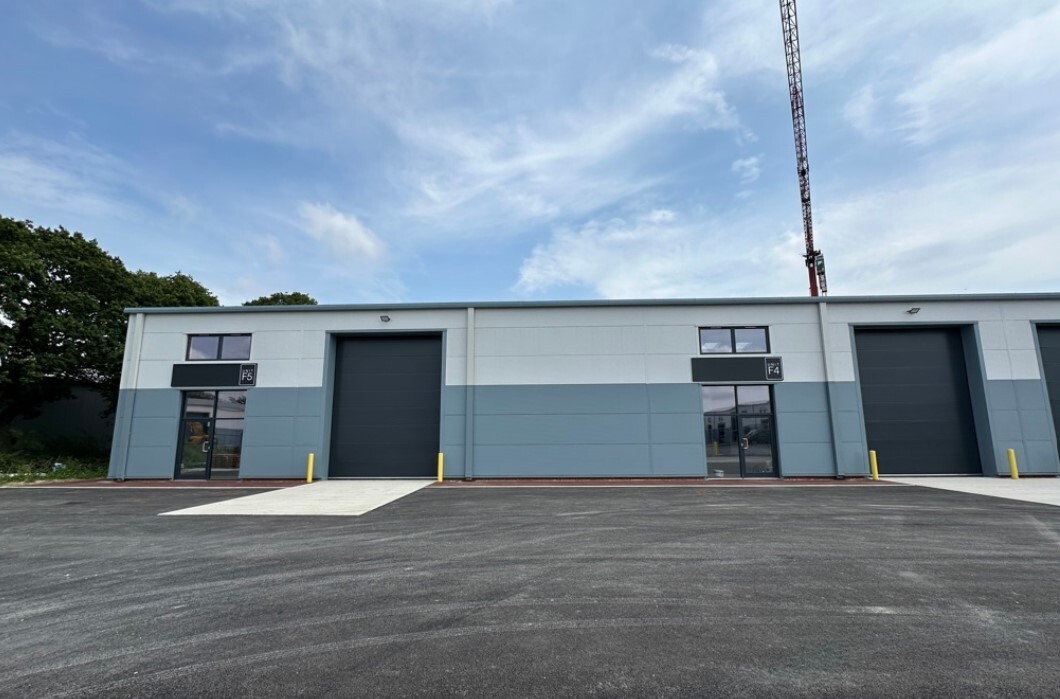 Diamond Dr, Hailsham for lease Primary Photo- Image 1 of 3