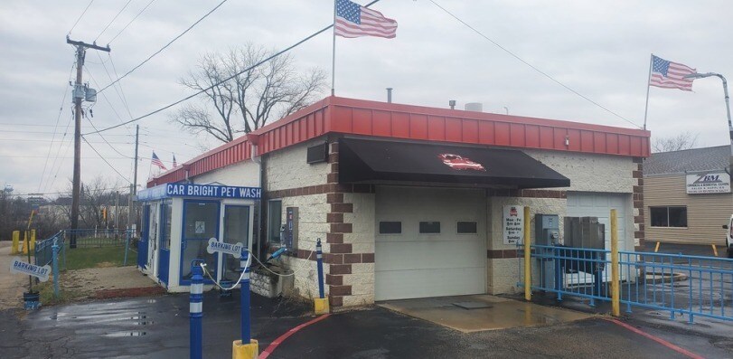 100 Stimpson St, Watertown, WI for sale - Primary Photo - Image 1 of 2