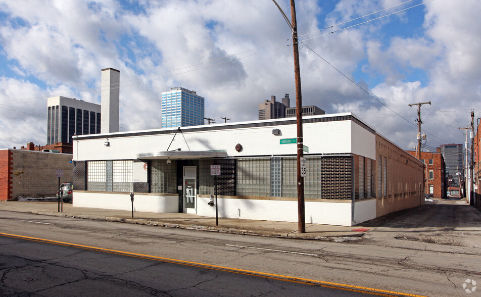 145 N Grant Ave, Columbus, OH for lease - Building Photo - Image 3 of 6