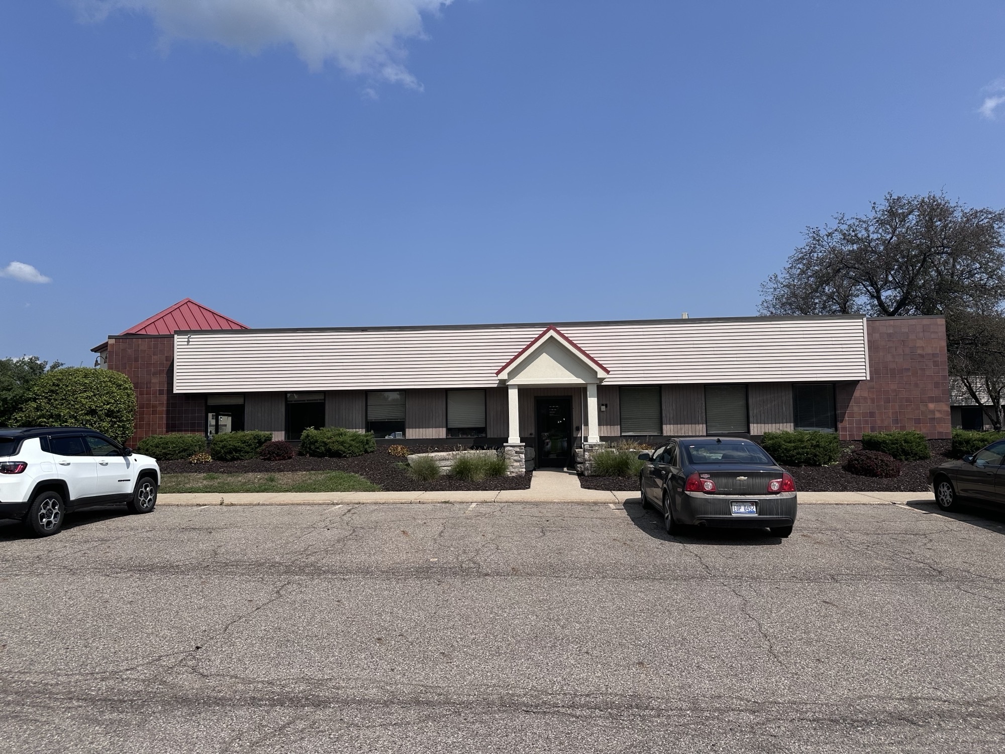 7402 Westshire Dr, Lansing, MI for lease Building Photo- Image 1 of 9