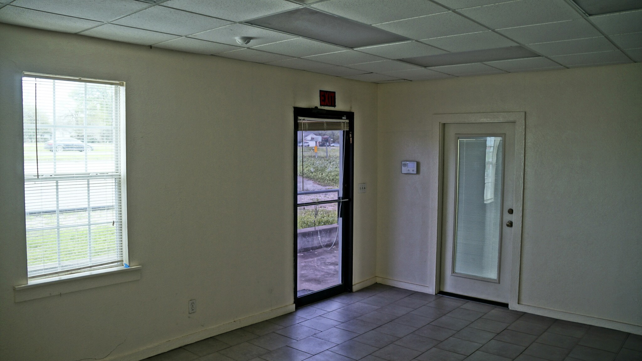 1083 HWY 290 E, Brenham, TX 77833 Office for Sale