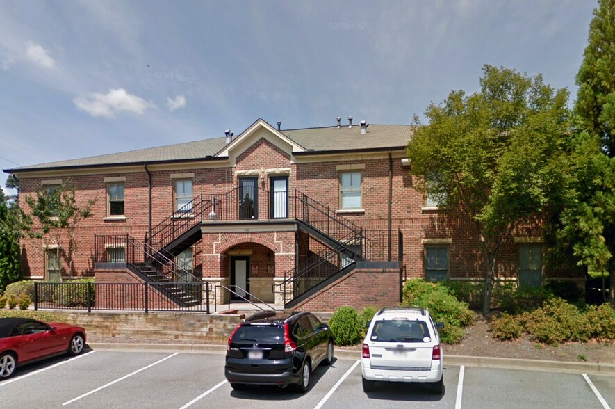 5400 Laurel Springs Pky, Suwanee, GA for sale - Building Photo - Image 1 of 1