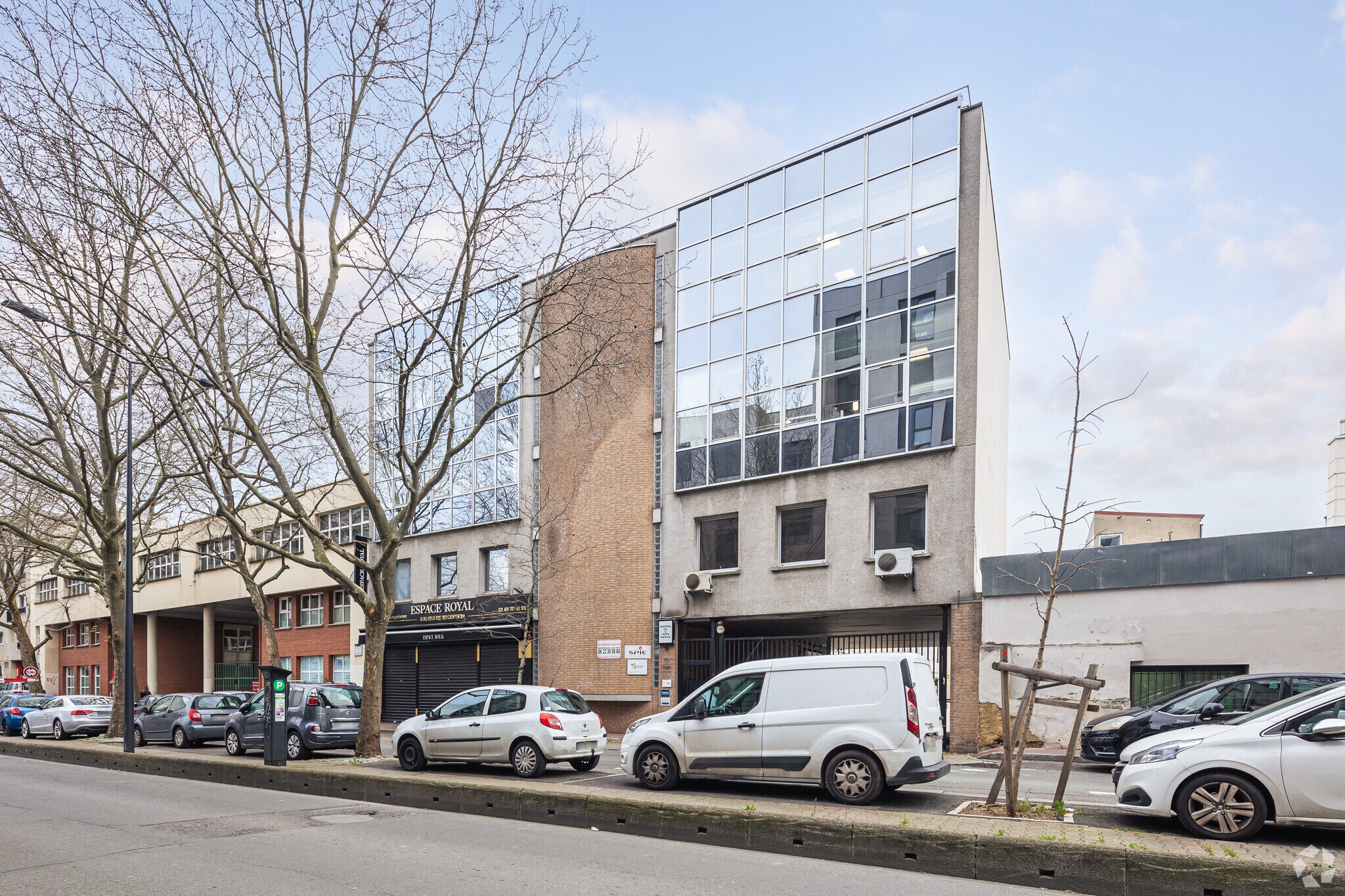 6 Rue De Valmy, Montreuil for lease Primary Photo- Image 1 of 3