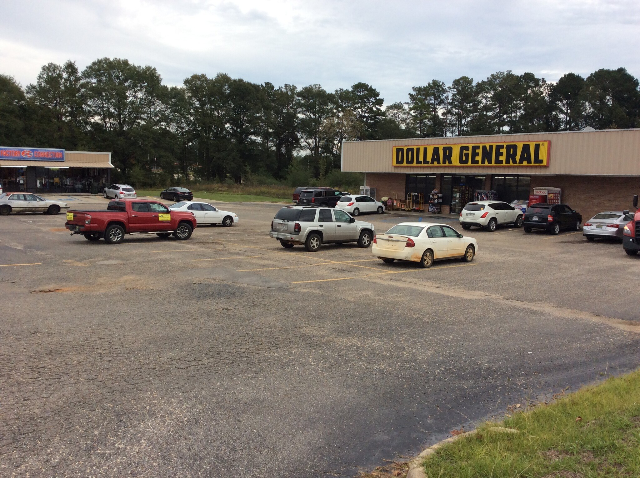 1257 S Forest Ave, Luverne, AL 36049 Dollar General