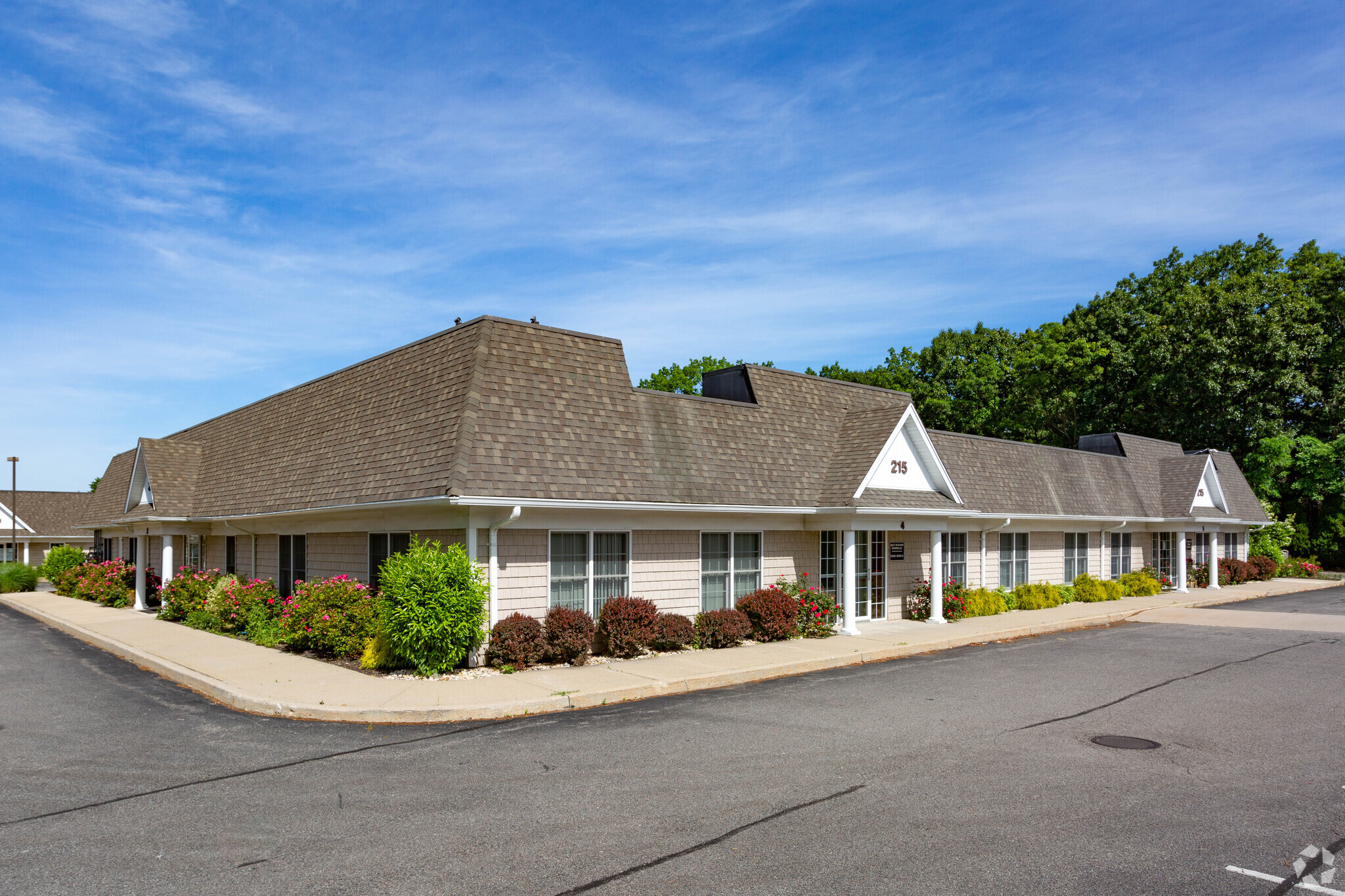 215 Hallock Rd, Stony Brook, NY for lease Building Photo- Image 1 of 8