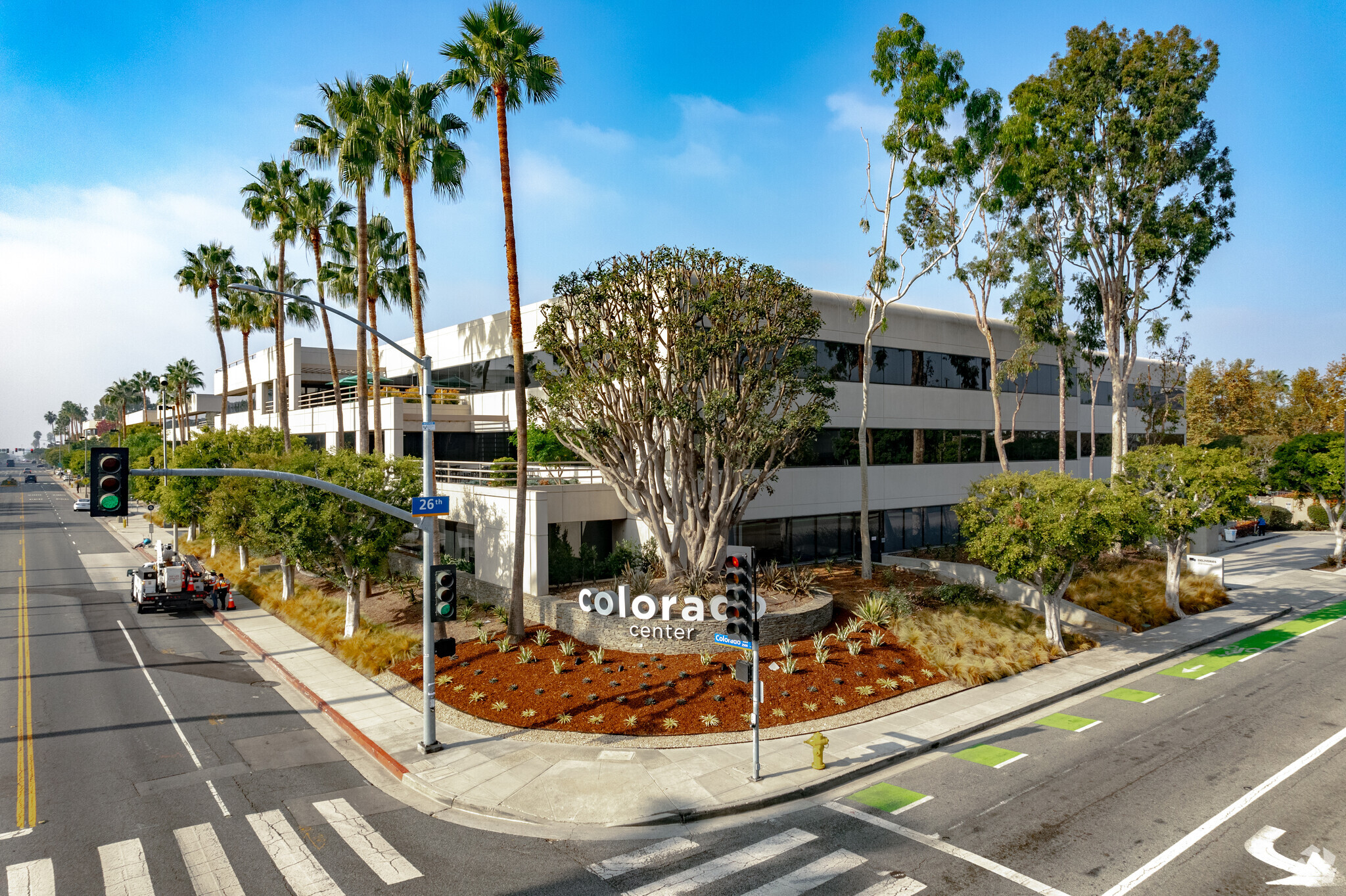 2525 Colorado Ave, Santa Monica, CA for lease Primary Photo- Image 1 of 7