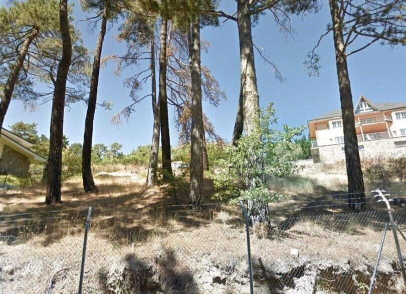 Land in San Lorenzo de El Escorial, Madrid for sale - Primary Photo - Image 1 of 3