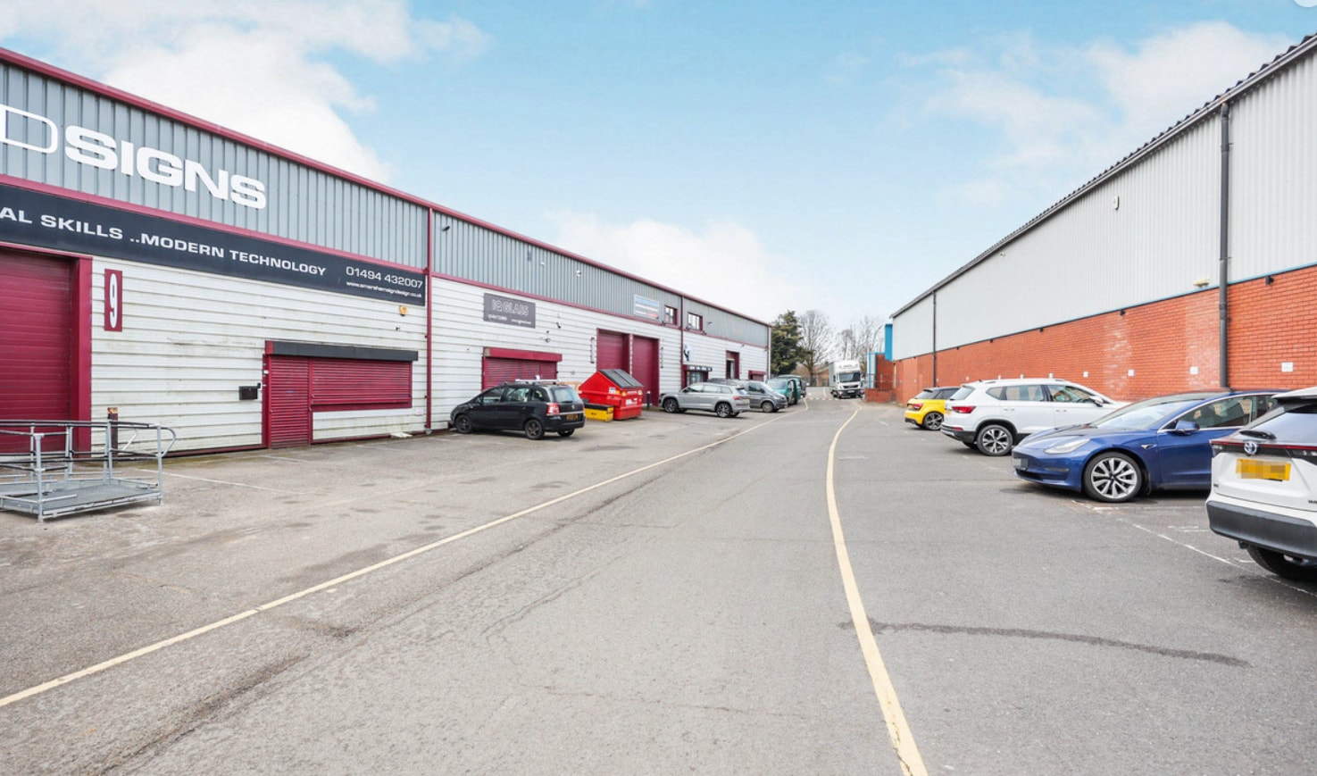 Raans Rd, Amersham for lease Building Photo- Image 1 of 5