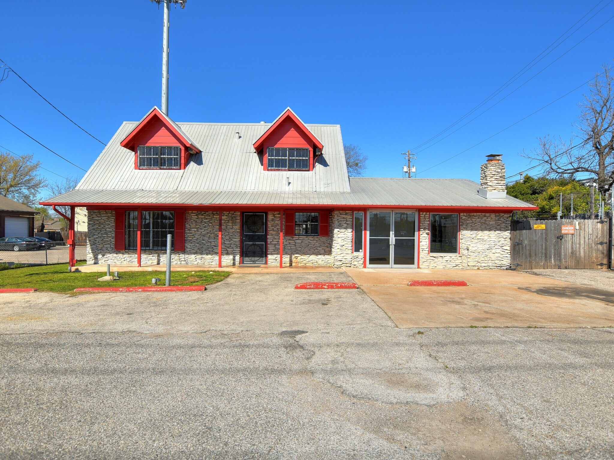 10104 N Lamar Blvd, Austin, TX for sale Building Photo- Image 1 of 1