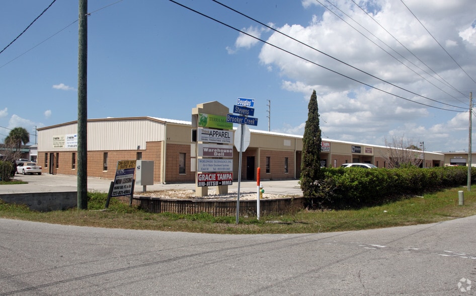 141 Stevens Ave, Oldsmar, FL for lease - Building Photo - Image 3 of 6
