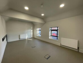 25 Albert St, Newcastle Under Lyme for lease Interior Photo- Image 2 of 5