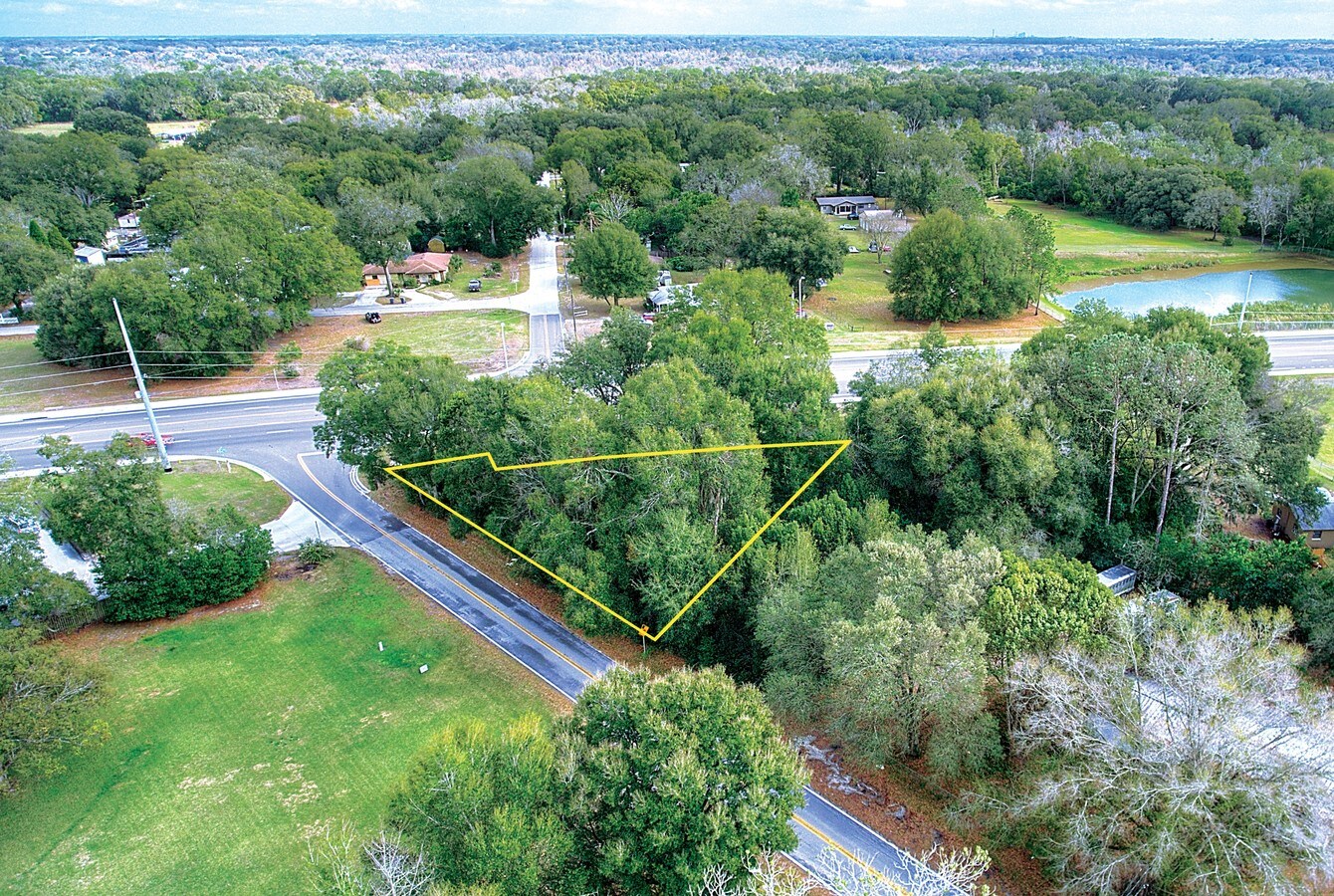 3725 Deeson Rd, Lakeland, FL 33810