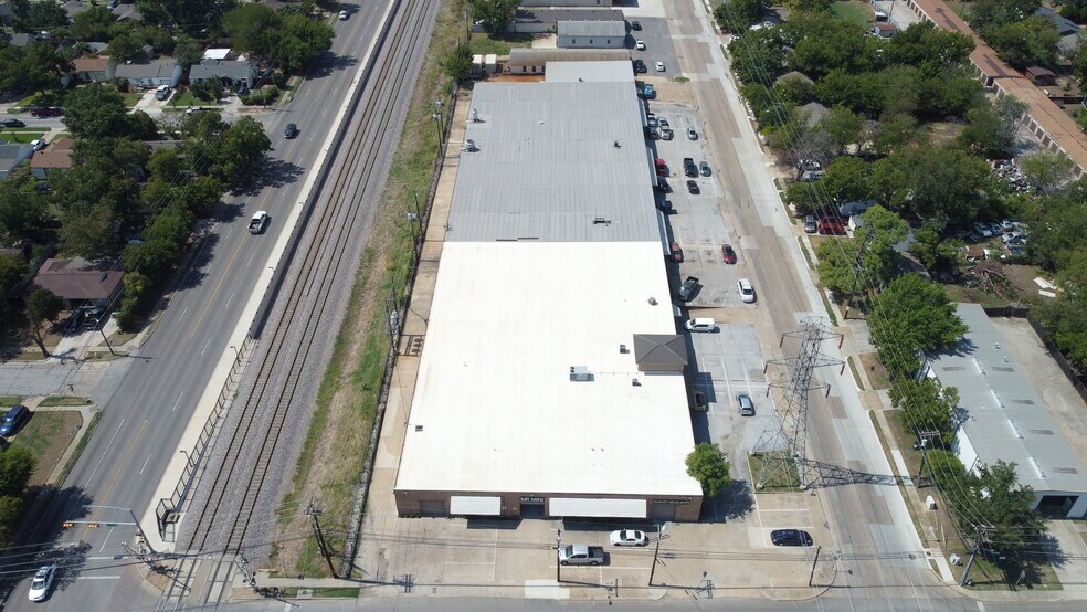 17001724 Parkside Ave, Irving, TX 75061 Flex for Lease