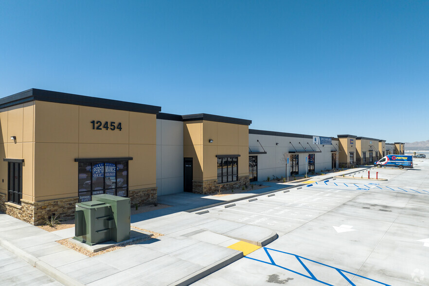 12454 Industrial Center Dr, Victorville, CA for lease - Primary Photo - Image 1 of 10