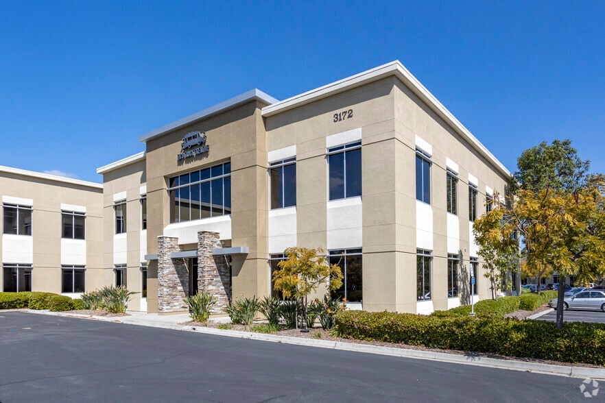 3172 Lionshead Ave, Carlsbad, CA for sale - Primary Photo - Image 1 of 6