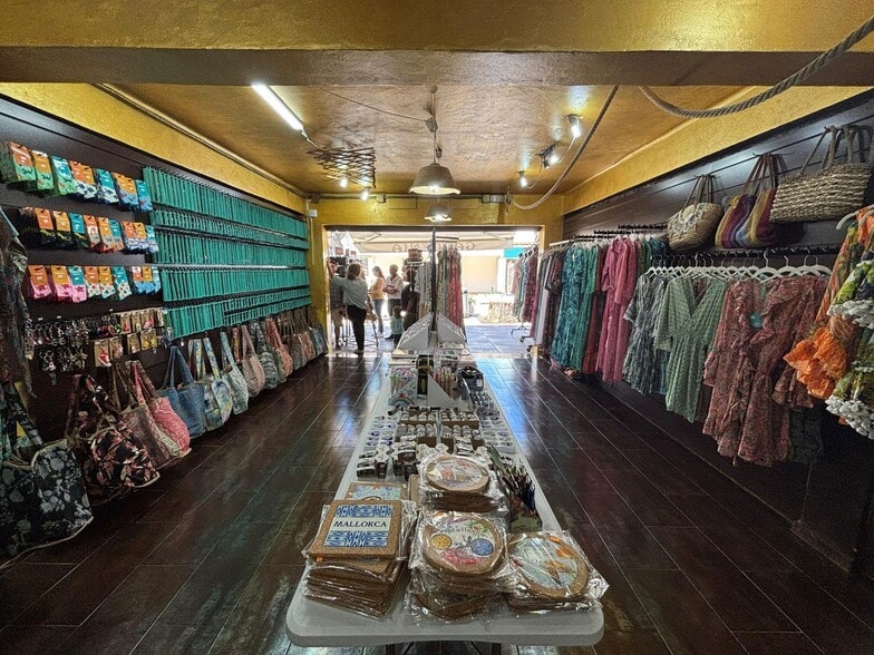 Retail in Santanyí for sale - Interior Photo - Image 2 of 6