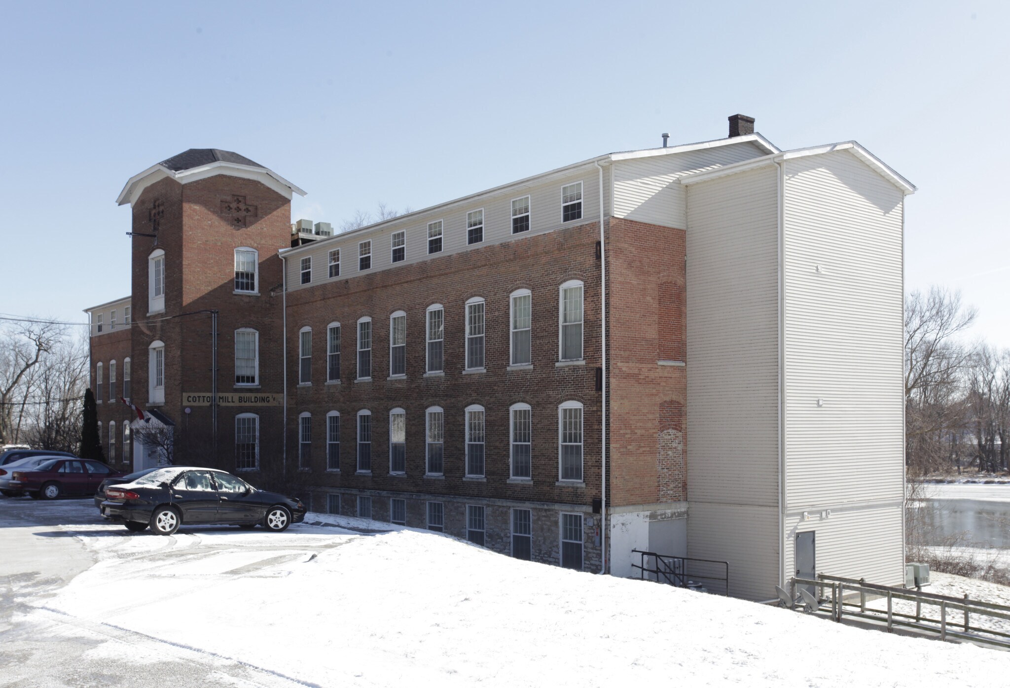 1220 51st Ave, Rock Island, IL for sale Primary Photo- Image 1 of 1