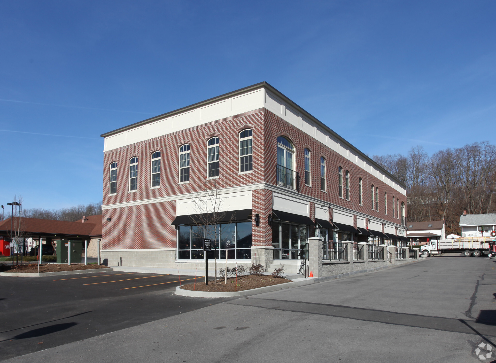 49 W Main St, Victor, NY for sale Primary Photo- Image 1 of 1