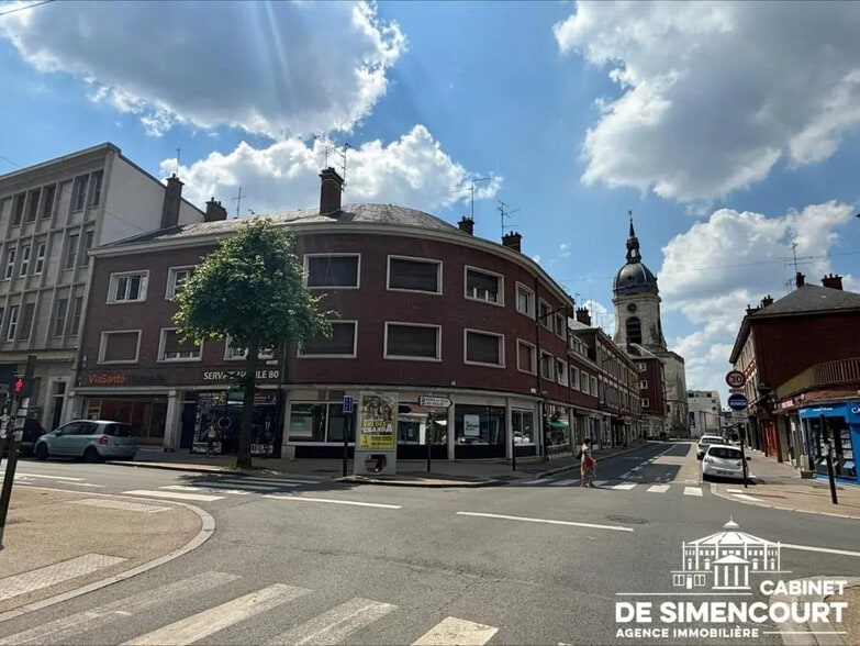 Retail in Amiens for lease - Building Photo - Image 1 of 1