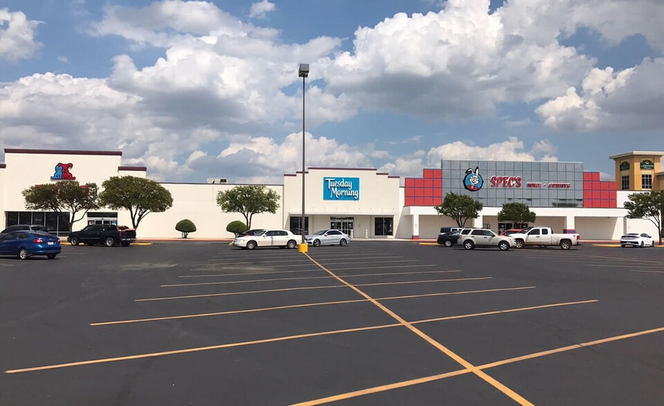 4319 Kemp Blvd, Wichita Falls, TX for sale - Primary Photo - Image 1 of 1