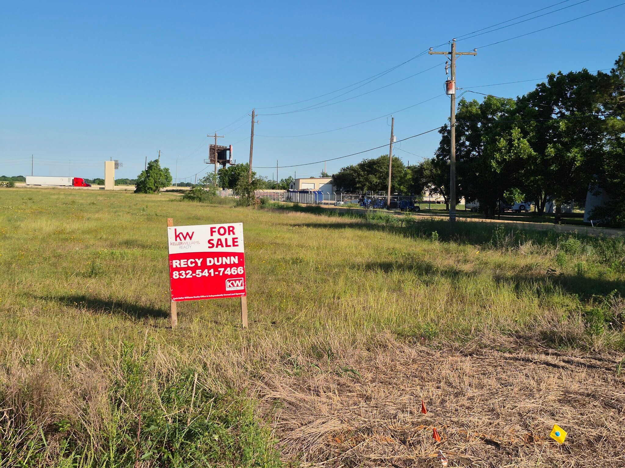 8723 Loop 540, Beasley, TX for sale Interior Photo- Image 1 of 1