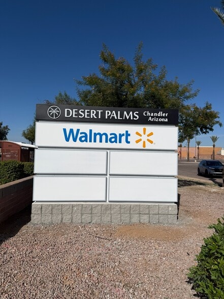 2055 N Alma School Rd, Chandler, AZ for lease - Building Photo - Image 2 of 17