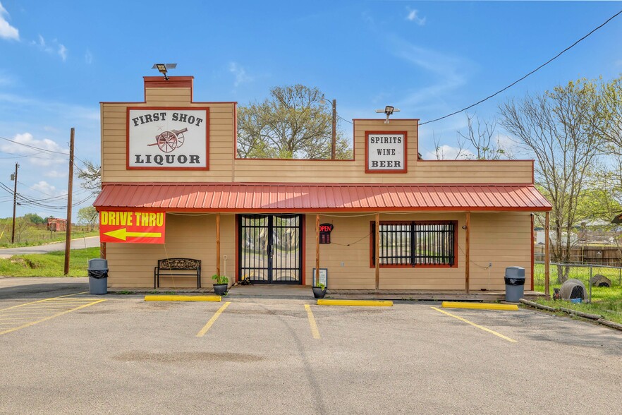 730 Seydler St, Gonzales, TX for sale - Primary Photo - Image 1 of 1