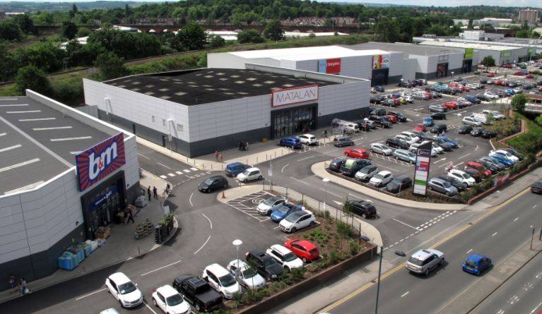 UNit 7 Beck Retail Park, Wakefield for lease - Building Photo - Image 2 of 3