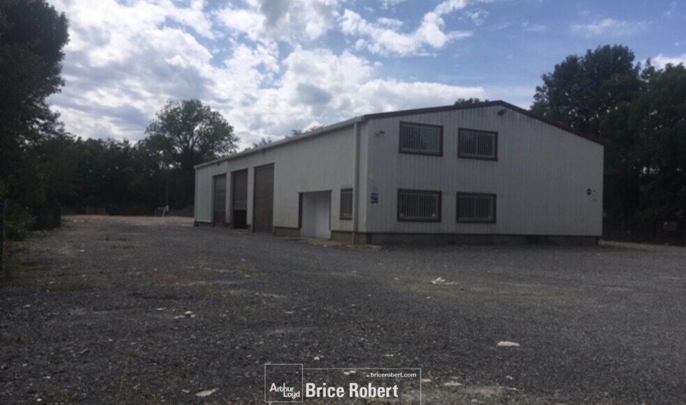 Industrial in Lozanne for sale - Building Photo - Image 3 of 3