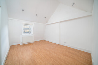 16 Percy St, London for lease Interior Photo- Image 1 of 12