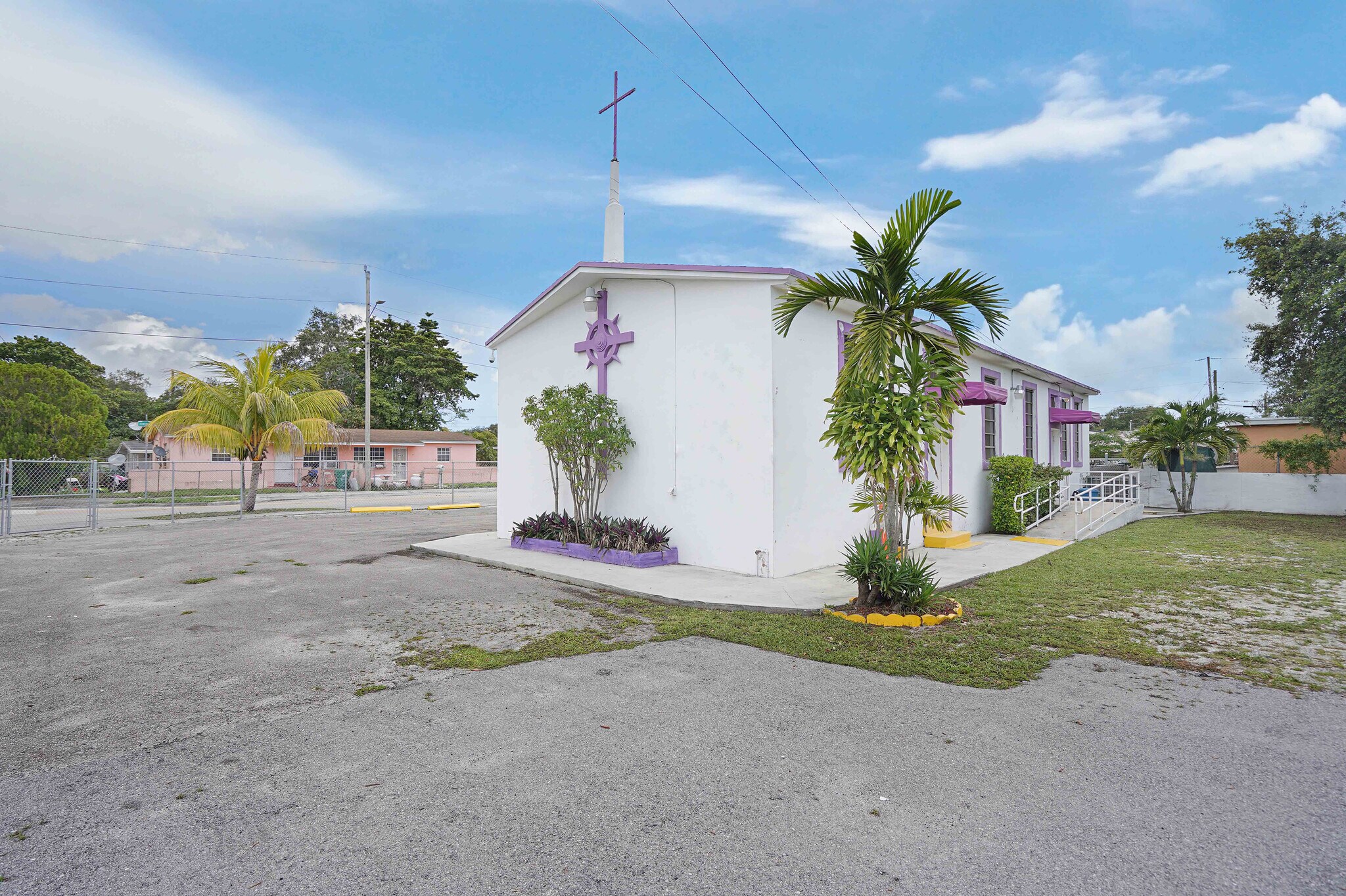 2010 Lincoln Ave, Opa Locka, FL for sale Primary Photo- Image 1 of 1