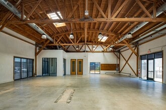2159 Bay St, Los Angeles, CA for lease Interior Photo- Image 2 of 7