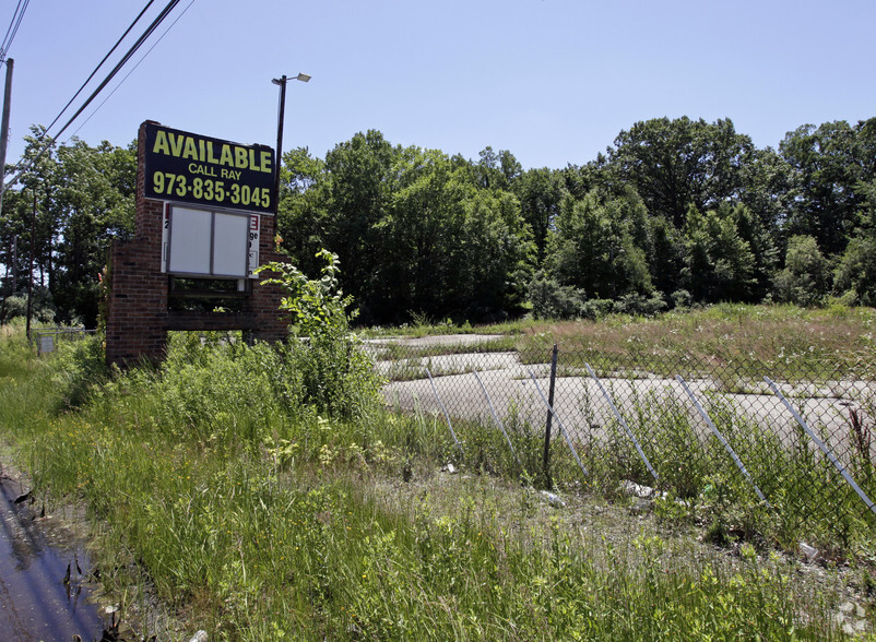 Adj, to1441 S Route 23, Butler, NJ for sale - Primary Photo - Image 1 of 1