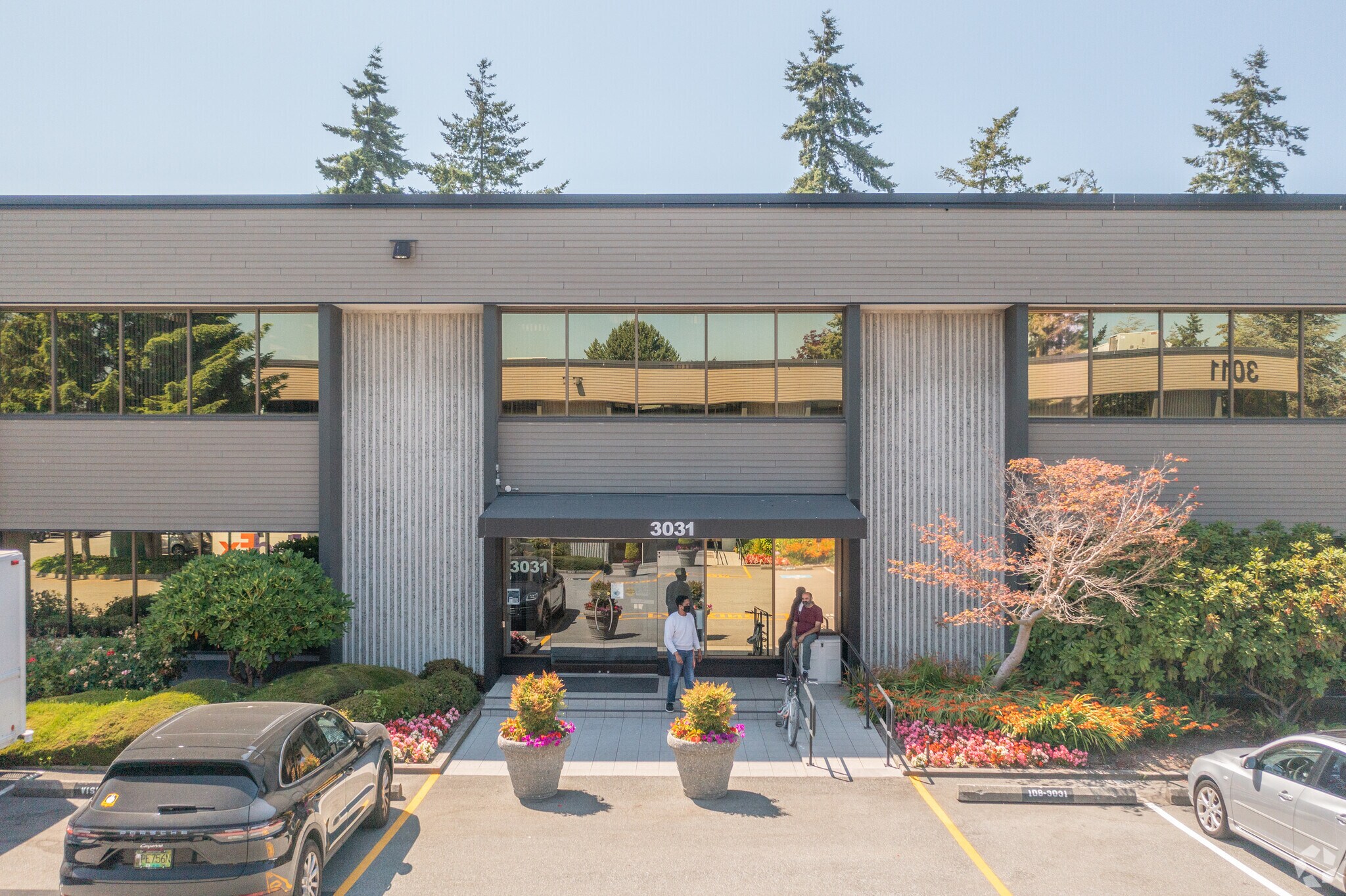 3031 Viking Way, Richmond, BC V6V 1W1 Knightsbridge Business Park