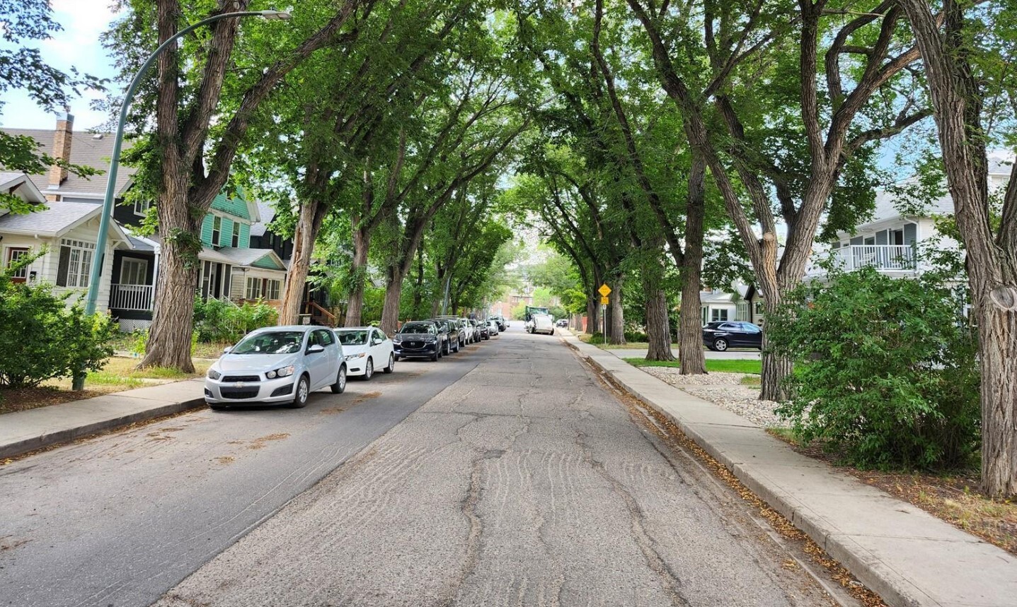 2322 St John St, Regina, SK for sale Primary Photo- Image 1 of 6