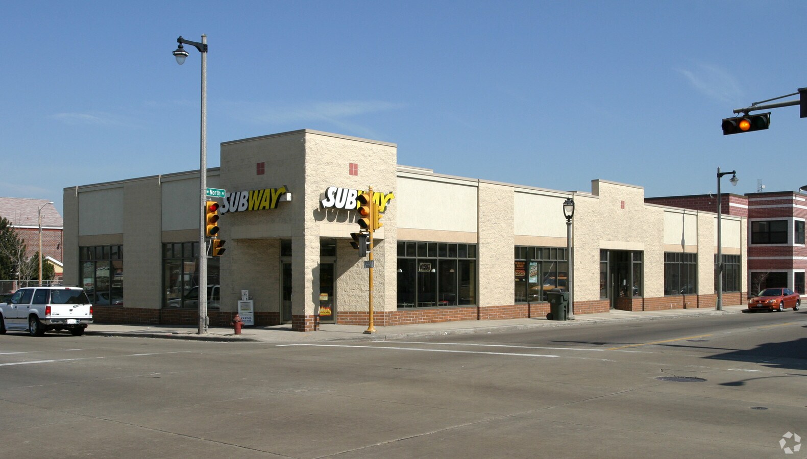 3420 W North Ave, Milwaukee, WI 53208