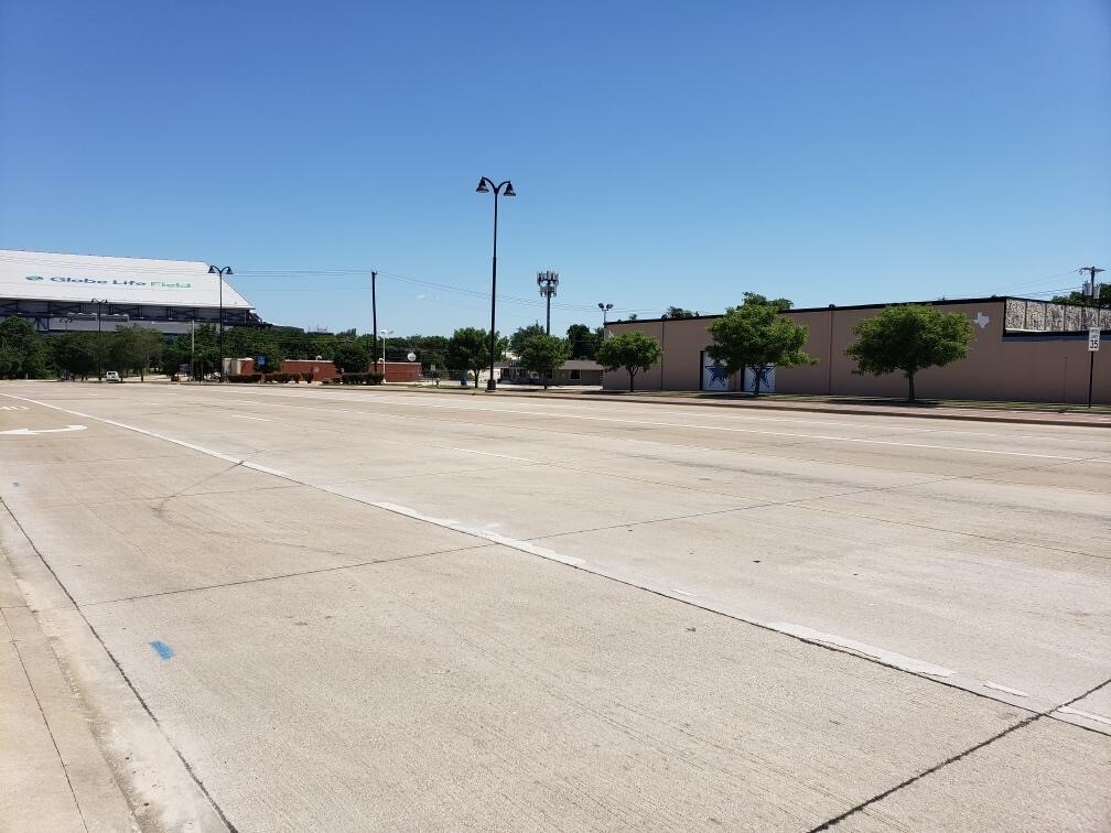 1801 E Division St, Arlington, TX for sale Building Photo- Image 1 of 1