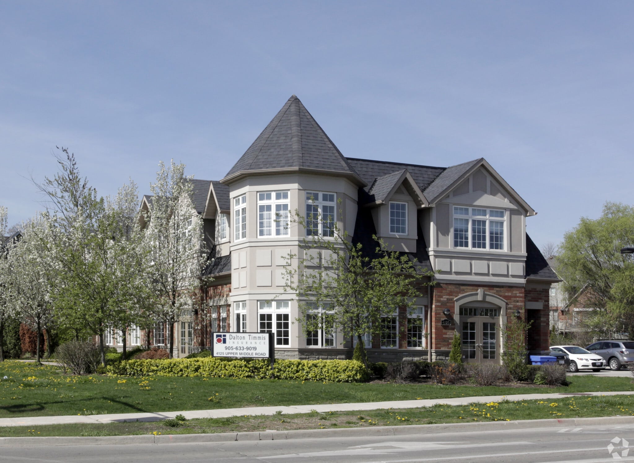 4125 Upper Middle Rd, Burlington, ON for sale Primary Photo- Image 1 of 1