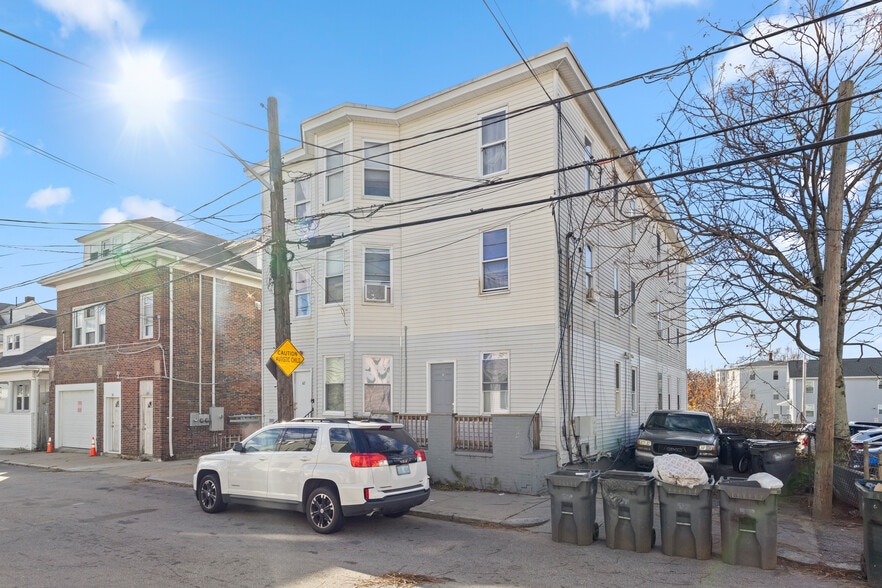 62 Russo St, Providence, RI for sale - Building Photo - Image 3 of 39