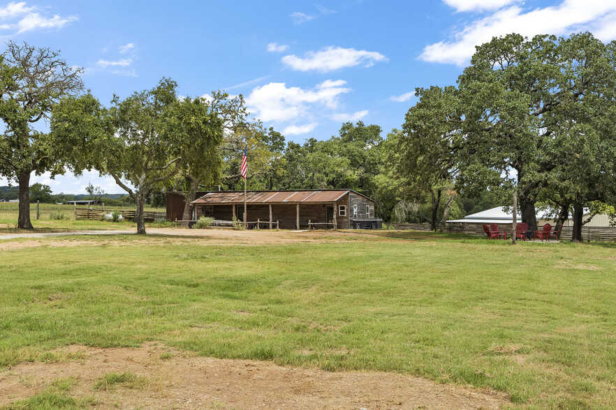 116 Elizabeth Rd, Fredericksburg, TX 78624 | LoopNet