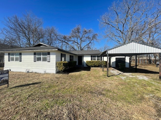 402 N Hughes St, Howe, TX for sale - Primary Photo - Image 1 of 4