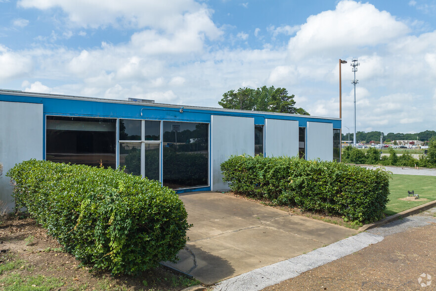 8735 Hamilton Rd, Southaven, MS for sale - Building Photo - Image 3 of 17