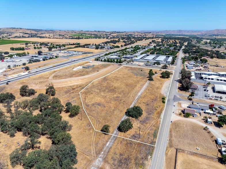 6229 Monterey Rd, Paso Robles, CA for sale - Building Photo - Image 3 of 11