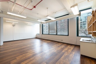 850 W Jackson Blvd, Chicago, IL for lease Interior Photo- Image 2 of 6