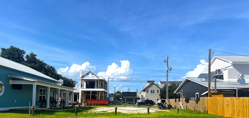 104 Court St, Bay Saint Louis, MS for sale - Building Photo - Image 3 of 4