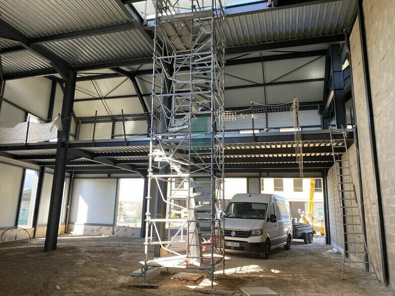 Flex in Groslay for sale - Building Photo - Image 3 of 9