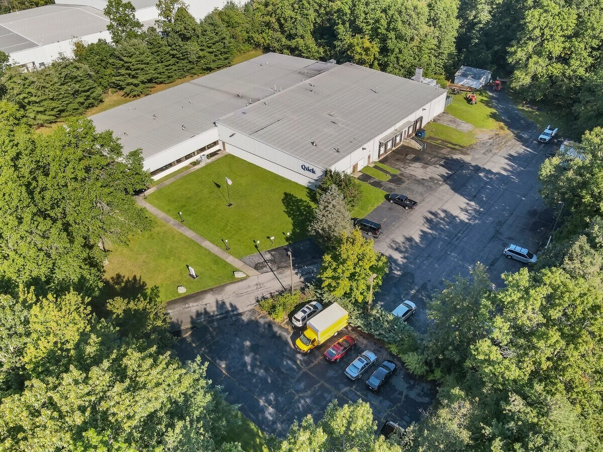 118 Bracken Rd, Montgomery, NY 12549